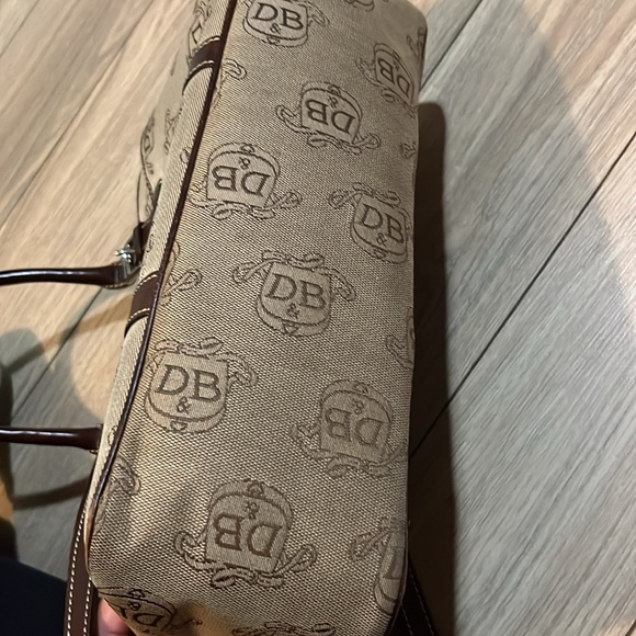 Dooney&bourke monogram shoulder/cross bag - Picture 14 of 17